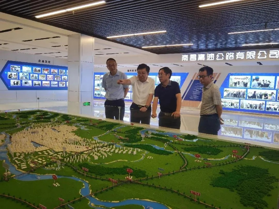 资阳城投公司总经理章勇赴高速公司调研