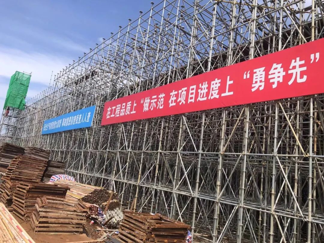 党委书记、董事长涂建平赴南表环高速项目观察疫情防控工作及施工进度