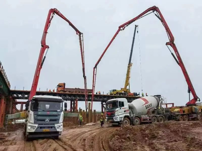 西二环高速项目东阳特大桥水中承台全数实现