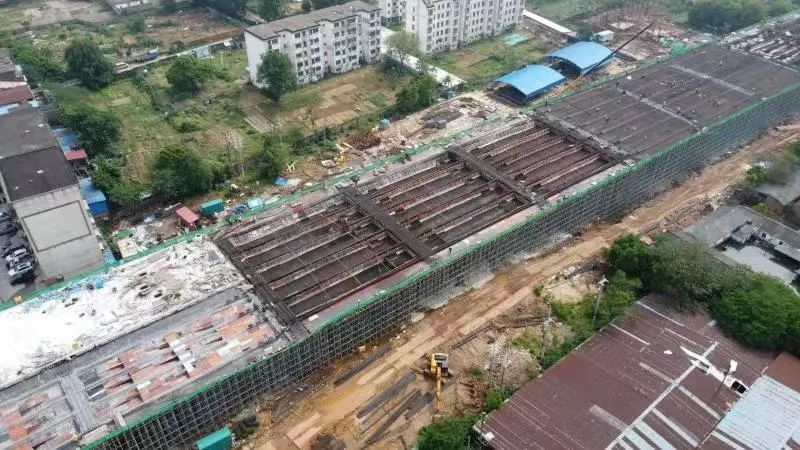 章勇赴南表环观察疫情防控和施工进度